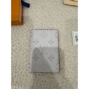 Louis Vuitton White Pocket Organizer M30315